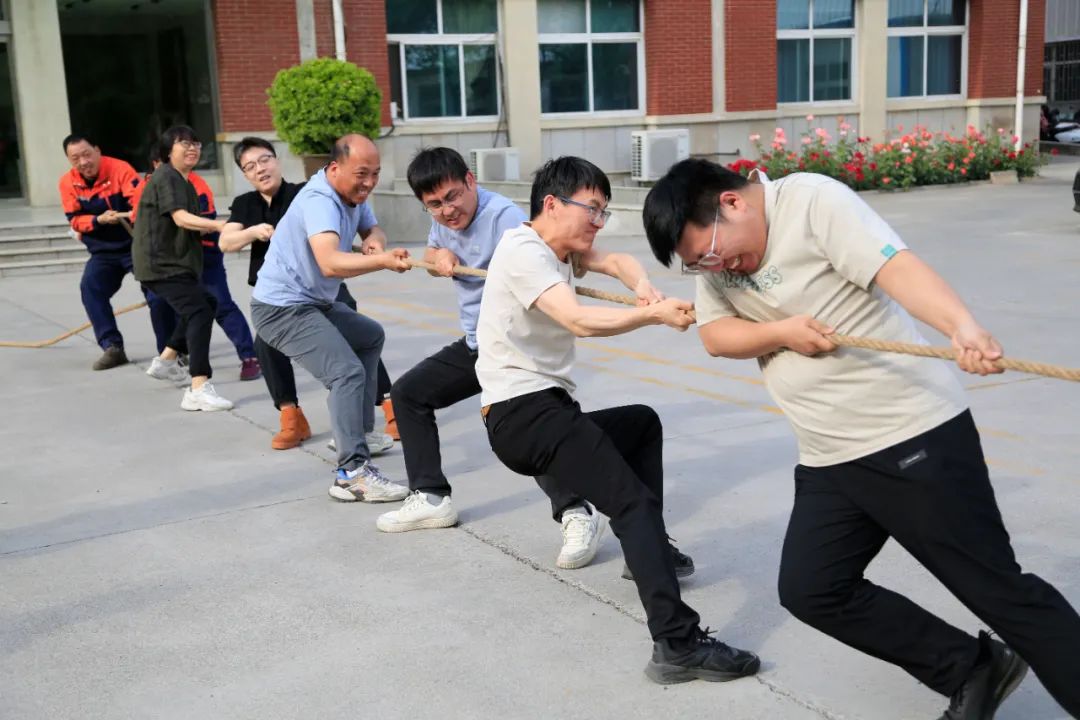 上海山美股份2025春季運動會火熱啟幕！拔河、籃球預(yù)賽燃情開戰(zhàn)